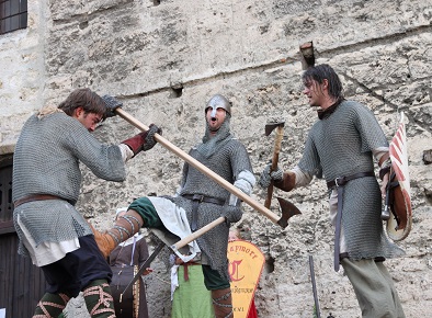 Ritter im Schaukampf